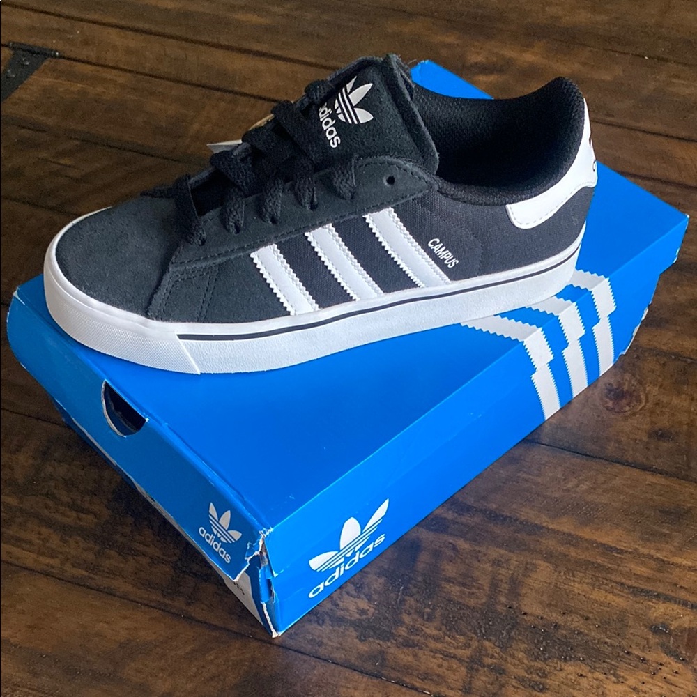 Adidas Campus Classic Black and White Sneakers. Size 5. NIB